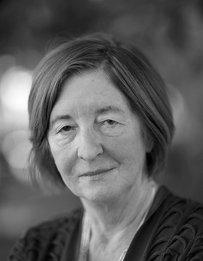 PAT BARKERKategorisi İçin Resim 3