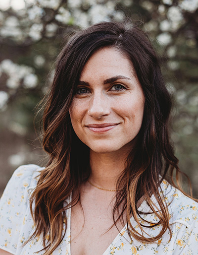 ADRIENNE YOUNGKategorisi İçin Resim 3