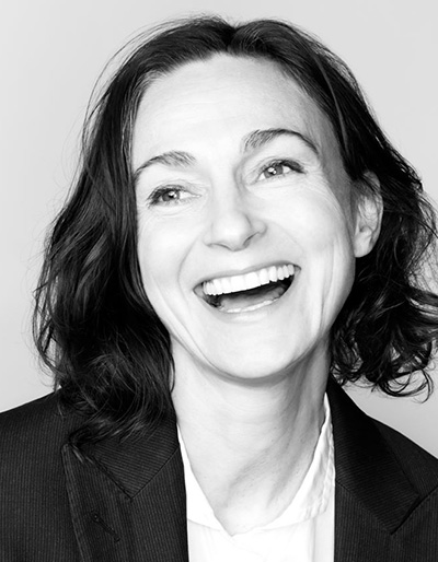 SARAH WINMANKategorisi İçin Resim 3